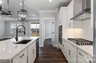 1664 Dresden Dr, Rock Hill, SC 29732 - Photo 9