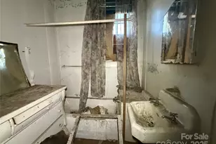 289 S French Broad Ave, Asheville, NC 28801 - Photo 21