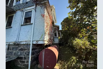 289 S French Broad Avenue, Asheville, NC 28801 - Photo 45