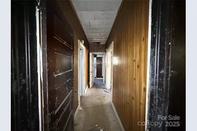 289 S French Broad Avenue, Asheville, NC 28801 - Photo 9