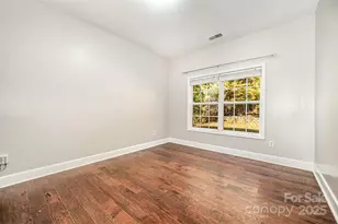 9819 Jeanette Cir, Charlotte, NC 28213 - Photo 27