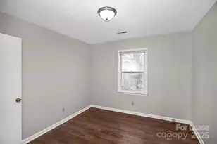 501 N Ransom St, Gastonia, NC 28052 - Photo 17