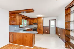 1569 Cecelia Dr, Gastonia, NC 28054 - Photo 7