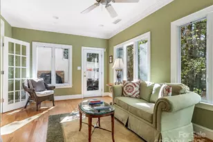 8942 Challis Hill Ln, Charlotte, NC 28226 - Photo 9