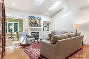 8942 Challis Hill Ln, Charlotte, NC 28226 - Photo 5