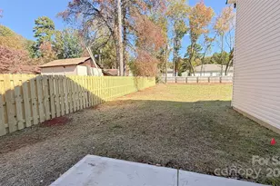 1616 Byrum St, Charlotte, NC 28216 - Photo 9