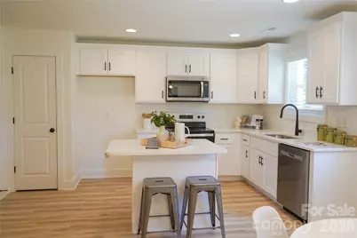 1618 Byrum Street, Charlotte, NC 28216 - Photo 9