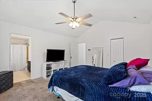 8927 Little Hampton Pl, Charlotte, NC 28215 - Photo 11