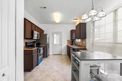 8927 Little Hampton Place, Charlotte, NC 28215 - Photo 5