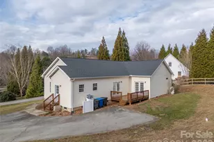 97 Meadowview Dr, Saluda, NC 28773 - Photo 31