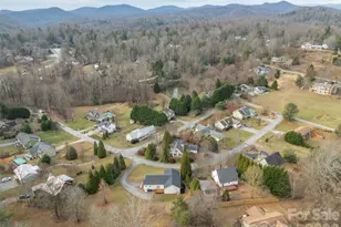 97 Meadowview Dr, Saluda, NC 28773 - Photo 41