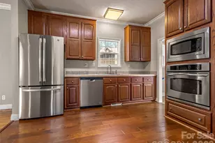 97 Meadowview Dr, Saluda, NC 28773 - Photo 9