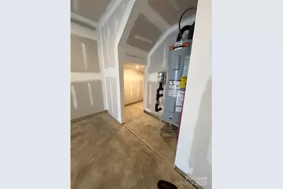 9312 Munsing Drive, Charlotte, NC 28269 - Photo 29