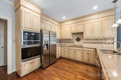 5922 Sharon Hills Road, Charlotte, NC 28210 - Photo 17