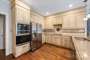 5922 Sharon Hills Rd, Charlotte, NC 28210 - Photo 17