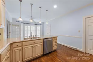5922 Sharon Hills Rd, Charlotte, NC 28210 - Photo 19