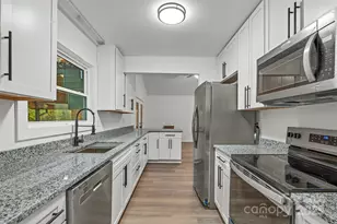 201 Cedarview Dr, Asheville, NC 28803 - Photo 5