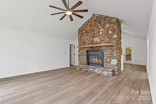 201 Cedarview Dr, Asheville, NC 28803 - Photo 7