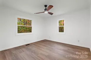 201 Cedarview Dr, Asheville, NC 28803 - Photo 21