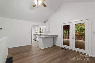 201 Cedarview Dr, Asheville, NC 28803 - Photo 11