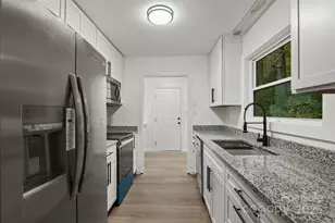 201 Cedarview Dr, Asheville, NC 28803 - Photo 13