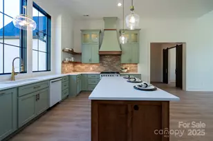 260 Broken Arrow Dr, Statesville, NC 28677 - Photo 11