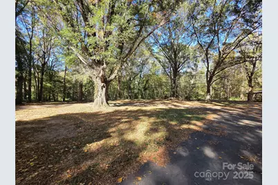 2760 W Franklin Boulevard, Gastonia, NC 28052 - Photo 7