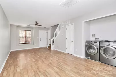 10219 Reindeer Way Lane, Charlotte, NC 28216 - Photo 5