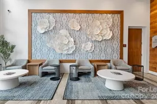 650 E Brooklyn Vlg Ave, Charlotte, NC 28202 - Photo 9