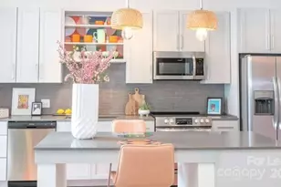 650 E Brooklyn Vlg Ave, Charlotte, NC 28202 - Photo 25