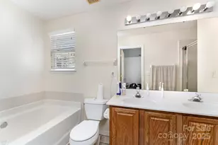 8022 Bristle Ln, Charlotte, NC 28214 - Photo 17