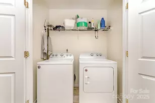 8022 Bristle Ln, Charlotte, NC 28214 - Photo 13