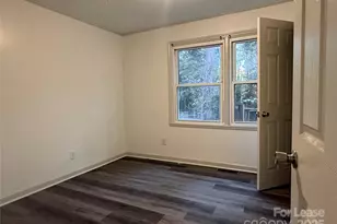 9225 Moores Chapel Rd, Charlotte, NC 28214 - Photo 7