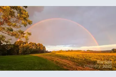 1418 E Memorial Highway, Harmony, NC 28634 - Photo 37