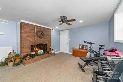 1418 E Memorial Highway, Harmony, NC 28634 - Photo 27