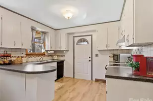 136 Roaring Spout Ln, Burnsville, NC 28714 - Photo 9