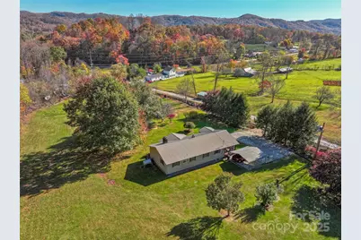 136 Roaring Spout Lane, Burnsville, NC 28714 - Photo 35