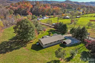 136 Roaring Spout Ln, Burnsville, NC 28714 - Photo 35