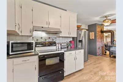 136 Roaring Spout Lane, Burnsville, NC 28714 - Photo 7