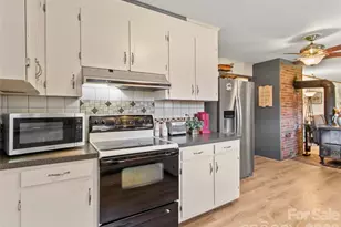 136 Roaring Spout Ln, Burnsville, NC 28714 - Photo 7