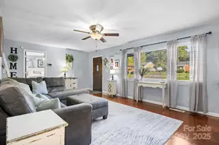 807 15th St NW, Conover, NC 28613 - Photo 5