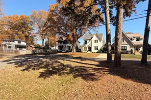 828 Tennyson Dr, Charlotte, NC 28208 - Photo 9