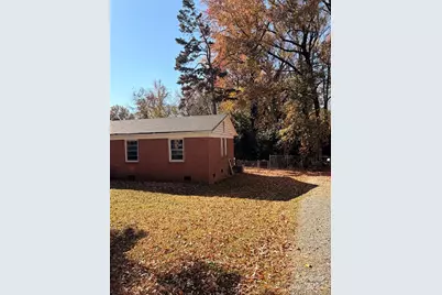 828 Tennyson Drive, Charlotte, NC 28208 - Photo 3