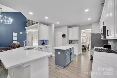 805 Springwood Drive, Waxhaw, NC 28173 - Photo 11