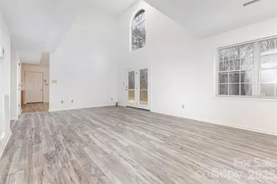 570 29th Avenue Drive NW, Hickory, NC 28601 - Photo 17