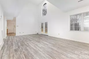 570 29th Ave Dr NW, Hickory, NC 28601 - Photo 17