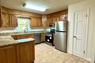 208 Murdock Rd, Bakersville, NC 28705 - Photo 7