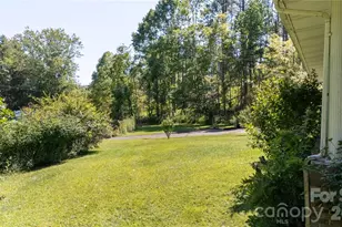 208 Murdock Rd, Bakersville, NC 28705 - Photo 37