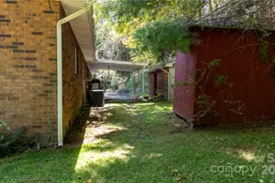 208 Murdock Rd, Bakersville, NC 28705 - Photo 35