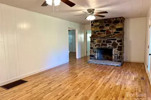 208 Murdock Rd, Bakersville, NC 28705 - Photo 17